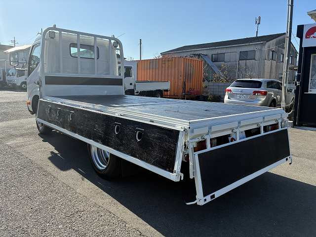 日野 デュトロ 小型 平ボディ TKG-XZU645M(96111) 13枚目