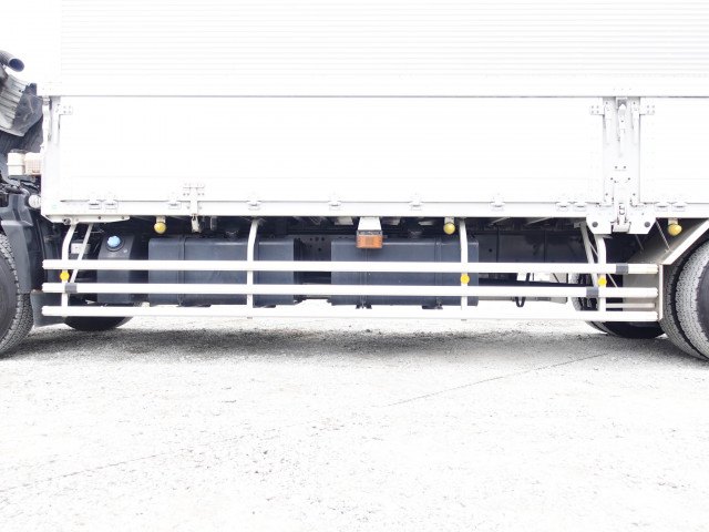 UDトラックス（日産） クオン 大型 アルミウィング 2PG-CD5CA(96113) 17枚目