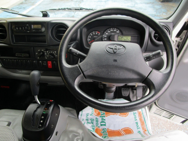 トヨタ ダイナ 小型 平ボディ ABF-TRY230(96117) 25枚目