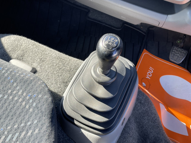 トヨタ ダイナ 小型 平ボディ ABF-TRY220(96121) 28枚目