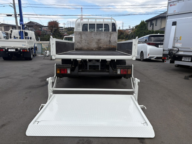 いすゞ エルフ 小型 Wキャブ TPG-NPR85AR(96124) 9枚目