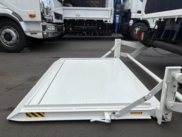 いすゞ エルフ 小型 Wキャブ TPG-NPR85AR(96124) 12枚目