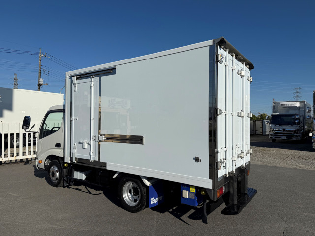 日野 デュトロ 小型 冷凍冷蔵バン TPG-XZC605M(96128) 7枚目
