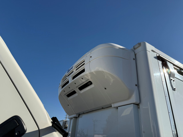 日野 デュトロ 小型 冷凍冷蔵バン TPG-XZC605M(96128) 17枚目