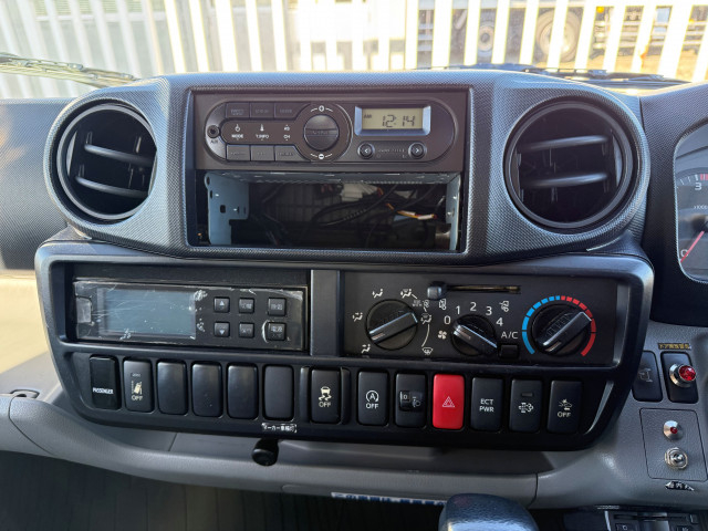 日野 デュトロ 小型 冷凍冷蔵バン TPG-XZC605M(96128) 22枚目