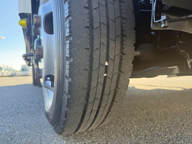 日野 デュトロ 小型 冷凍冷蔵バン TPG-XZC605M(96128) 34枚目