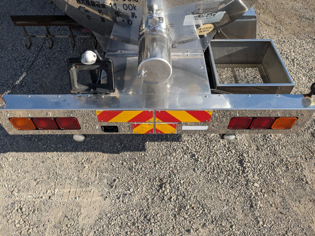 三菱ふそう スーパーグレート 大型 タンクローリー 2PG-FU74GY(96132) 9枚目