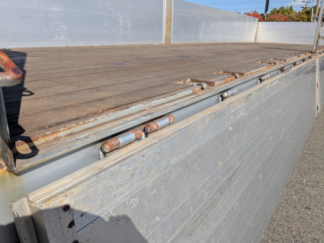 いすゞ ギガ 大型 平ボディ QKG-CYL77B(96135) 20枚目