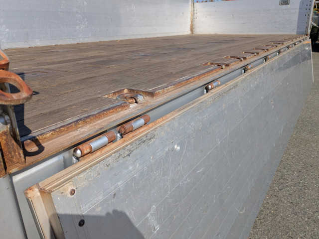 いすゞ ギガ 大型 平ボディ QKG-CYL77B(96135) 21枚目