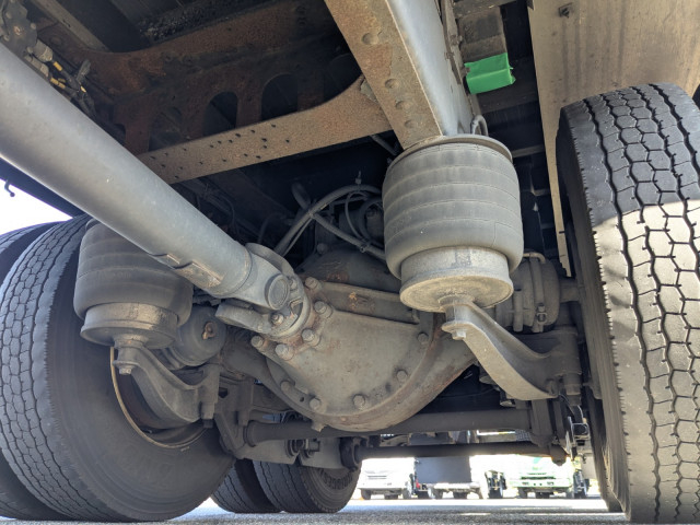 いすゞ ギガ 大型 平ボディ QKG-CYL77B(96135) 25枚目