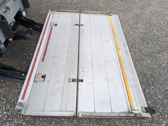 三菱ふそう スーパーグレート 大型 アルミウィング QPG-FS64VZ(96140) 11枚目