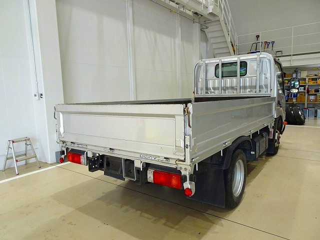 トヨタ トヨエース 小型 平ボディ TKG-XZC605(96150) 3枚目