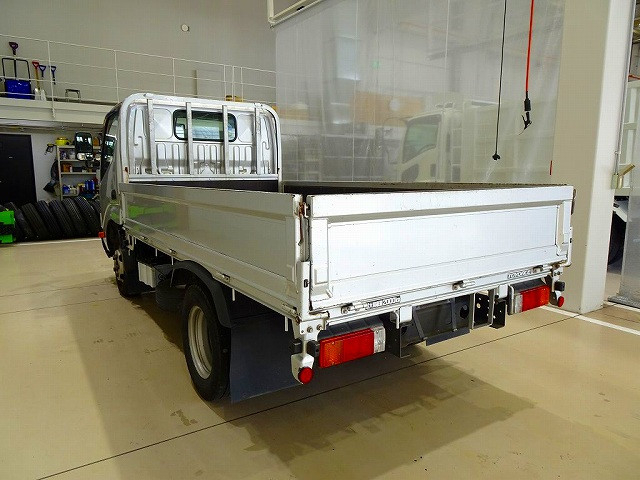 トヨタ トヨエース 小型 平ボディ TKG-XZC605(96150) 4枚目