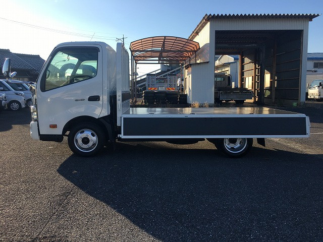 日野 デュトロ 小型 平ボディ TKG-XZU700M(96152) 11枚目
