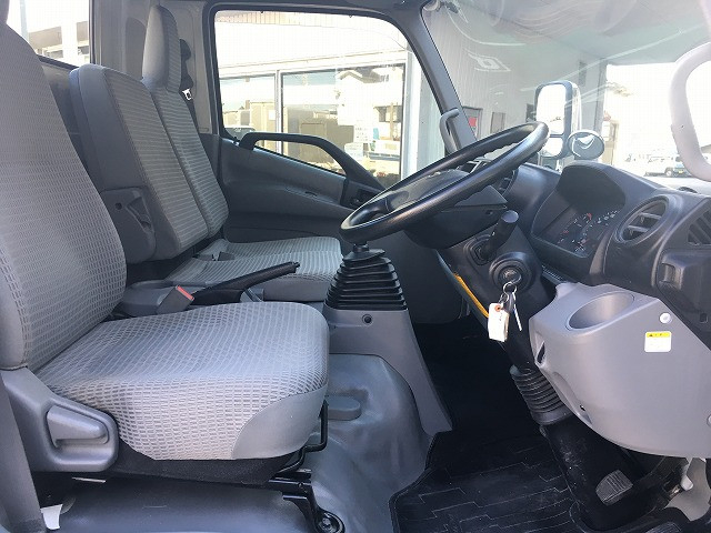 日野 デュトロ 小型 平ボディ TKG-XZU700M(96152) 33枚目