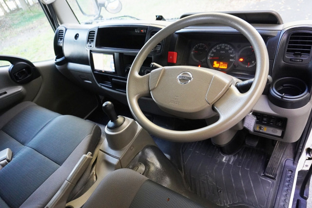 日産自動車 アトラス 小型 平ボディ TKG-SZ2F24(96157) 3枚目