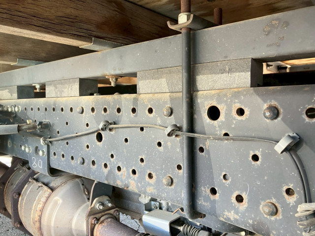 いすゞ エルフ 小型 平ボディ TRG-NMR85AR(96160) 15枚目