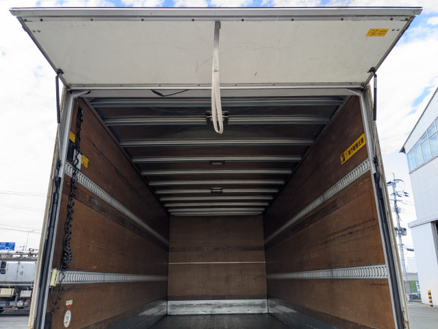 いすゞ フォワード 中型 アルミバン TKG-FRR90S2(96165) 12枚目