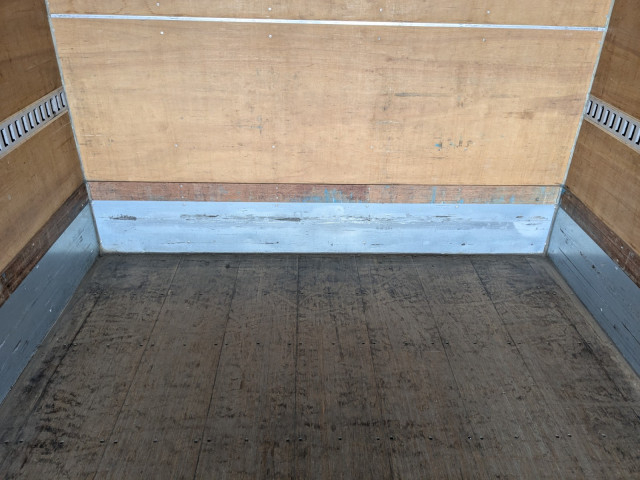 いすゞ フォワード 中型 アルミバン TKG-FRR90S2(96165) 15枚目