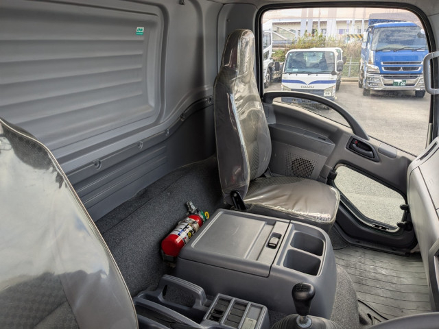 いすゞ フォワード 中型 アルミバン TKG-FRR90S2(96165) 32枚目