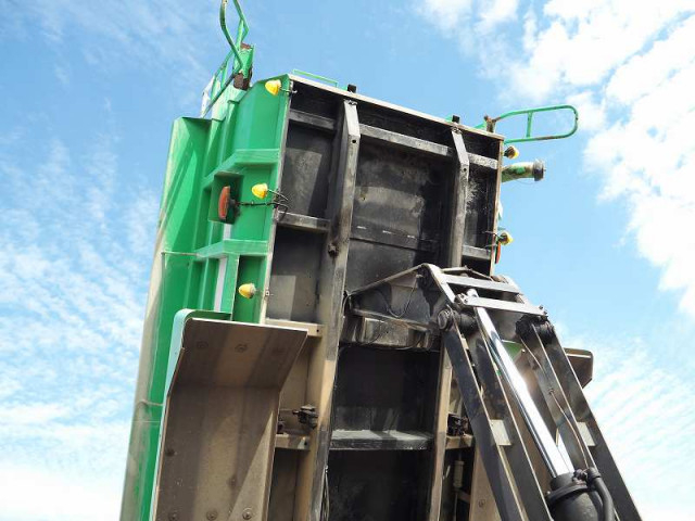 いすゞ ギガ 大型 土砂ダンプ QKG-CXZ77AT(96180) 20枚目