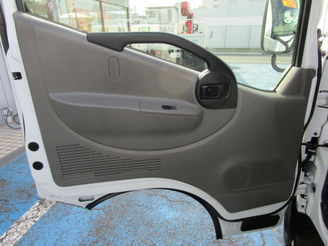 日産自動車 アトラス 小型 平ボディ CBF-SQ1F24(96182) 23枚目