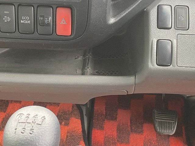 トヨタ ダイナ 小型 車載専用車 TDG-XZU720(96184) 32枚目