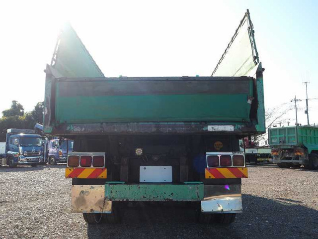 いすゞ ギガ 大型 土砂ダンプ QKG-CXZ77AT(96189) 10枚目