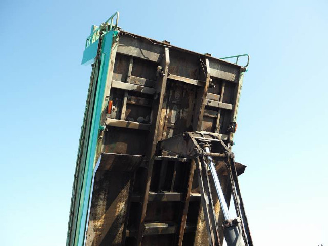 いすゞ ギガ 大型 土砂ダンプ QKG-CXZ77AT(96189) 22枚目