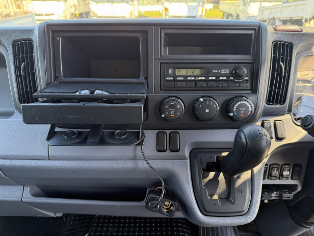 三菱ふそう キャンター 小型 アルミバン TKG-FEB50(96192) 38枚目