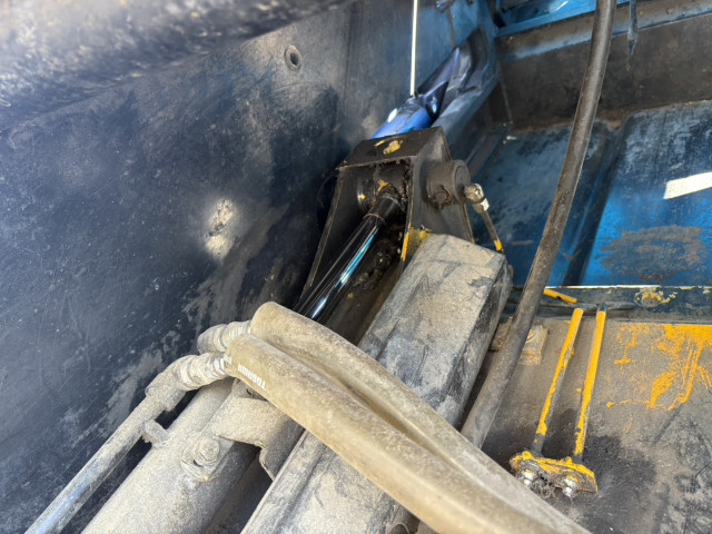 いすゞ エルフ 小型 塵芥車（プレス式） TKG-NMR85AN(96194) 12枚目