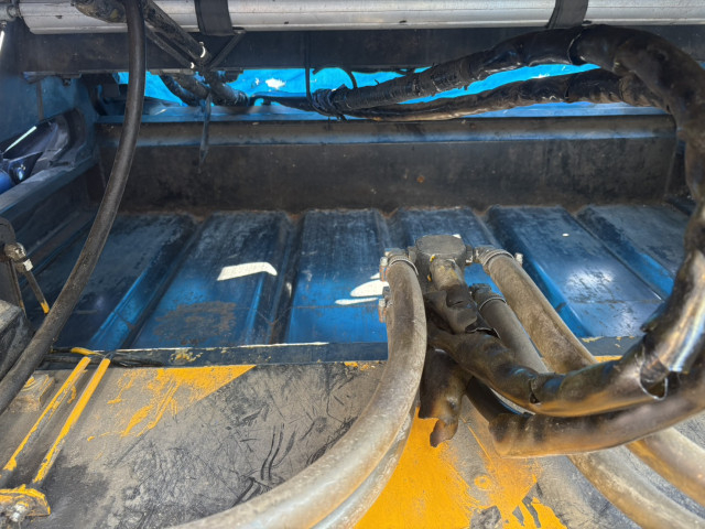 いすゞ エルフ 小型 塵芥車（プレス式） TKG-NMR85AN(96194) 14枚目