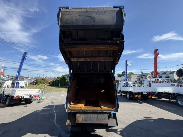 いすゞ エルフ 小型 塵芥車（プレス式） TKG-NMR85AN(96194) 17枚目