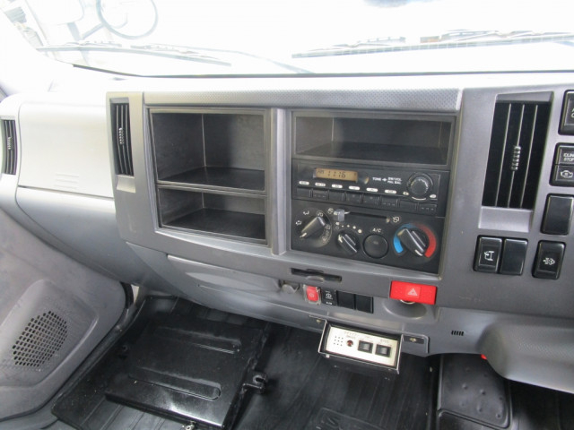 いすゞ エルフ 小型 アルミバン TKG-NLR85N(96210) 26枚目