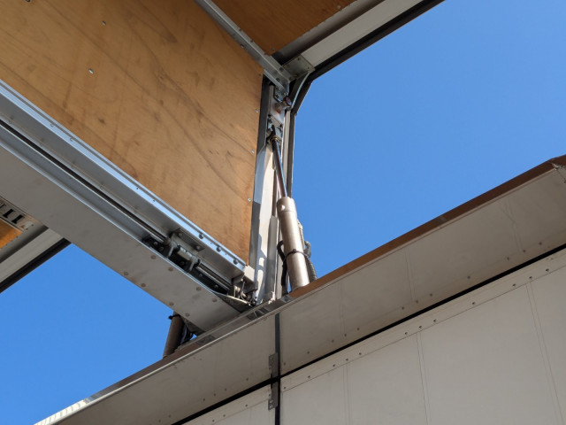 いすゞ ギガ 大型 アルミウィング LKG-CYJ77A(96213) 33枚目