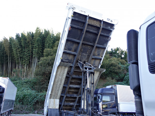 いすゞ ギガ 大型 土砂ダンプ QKG-CYZ77AM(96214) 15枚目