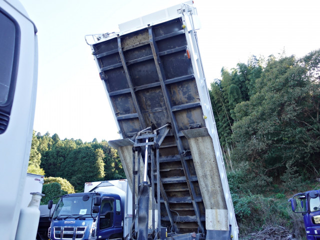 いすゞ ギガ 大型 土砂ダンプ QKG-CYZ77AM(96214) 16枚目