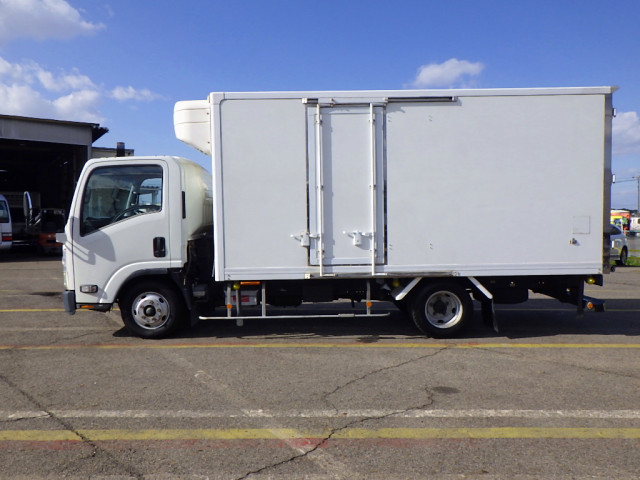 いすゞ エルフ 小型 冷凍冷蔵バン TKG-NPR85AN(96216) 4枚目
