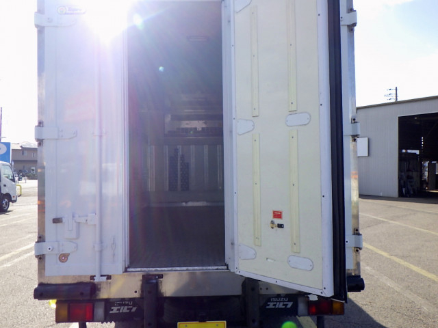 いすゞ エルフ 小型 冷凍冷蔵バン TKG-NPR85AN(96216) 7枚目