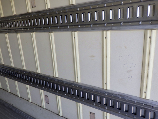 いすゞ エルフ 小型 冷凍冷蔵バン TKG-NPR85AN(96216) 14枚目