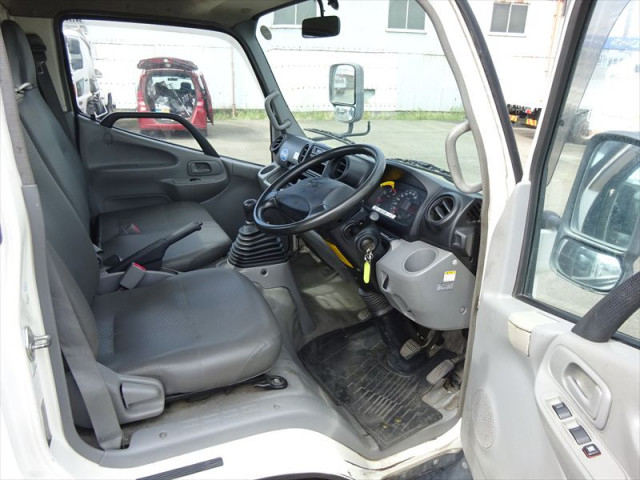 日野 デュトロ 小型 平ボディ SKG-XZU650M(96223) 20枚目