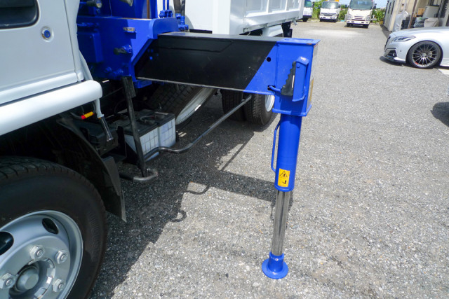 いすゞ エルフ 小型 クレーン付き SKG-NKR85N(96226) 20枚目