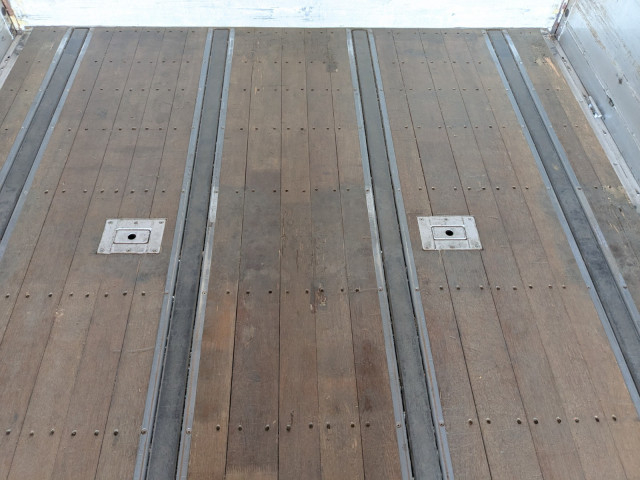 いすゞ ギガ 大型 アルミウィング LKG-CYJ77A(96228) 16枚目