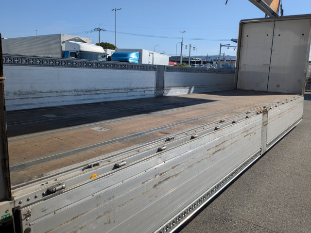 いすゞ ギガ 大型 アルミウィング LKG-CYJ77A(96228) 22枚目