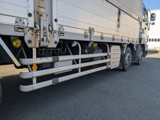 いすゞ ギガ 大型 アルミウィング LKG-CYJ77A(96228) 28枚目