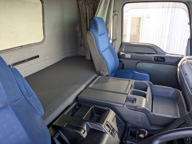 いすゞ ギガ 大型 アルミウィング LKG-CYJ77A(96228) 35枚目