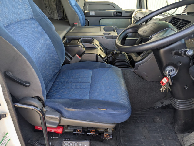 いすゞ ギガ 大型 アルミウィング LKG-CYJ77A(96228) 38枚目