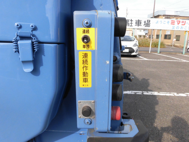 日野 デュトロ 小型 塵芥車（プレス式） SKG-XZU600X(96231) 13枚目