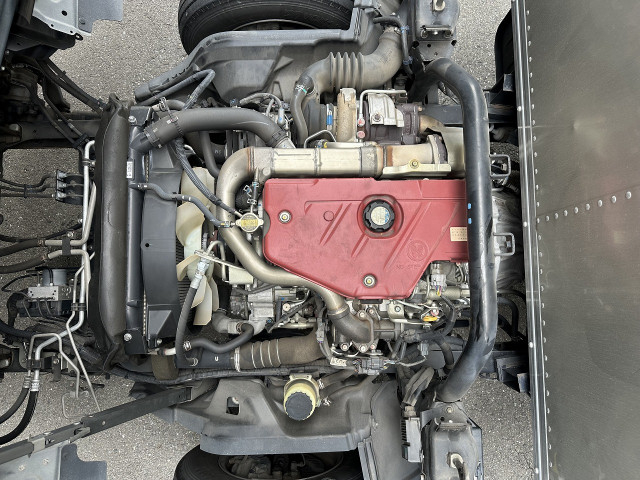 トヨタ ダイナ 小型 アルミバン SKG-XZU710(96237) 4枚目