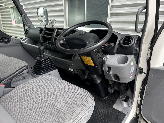 トヨタ ダイナ 小型 アルミバン SKG-XZU710(96237) 13枚目